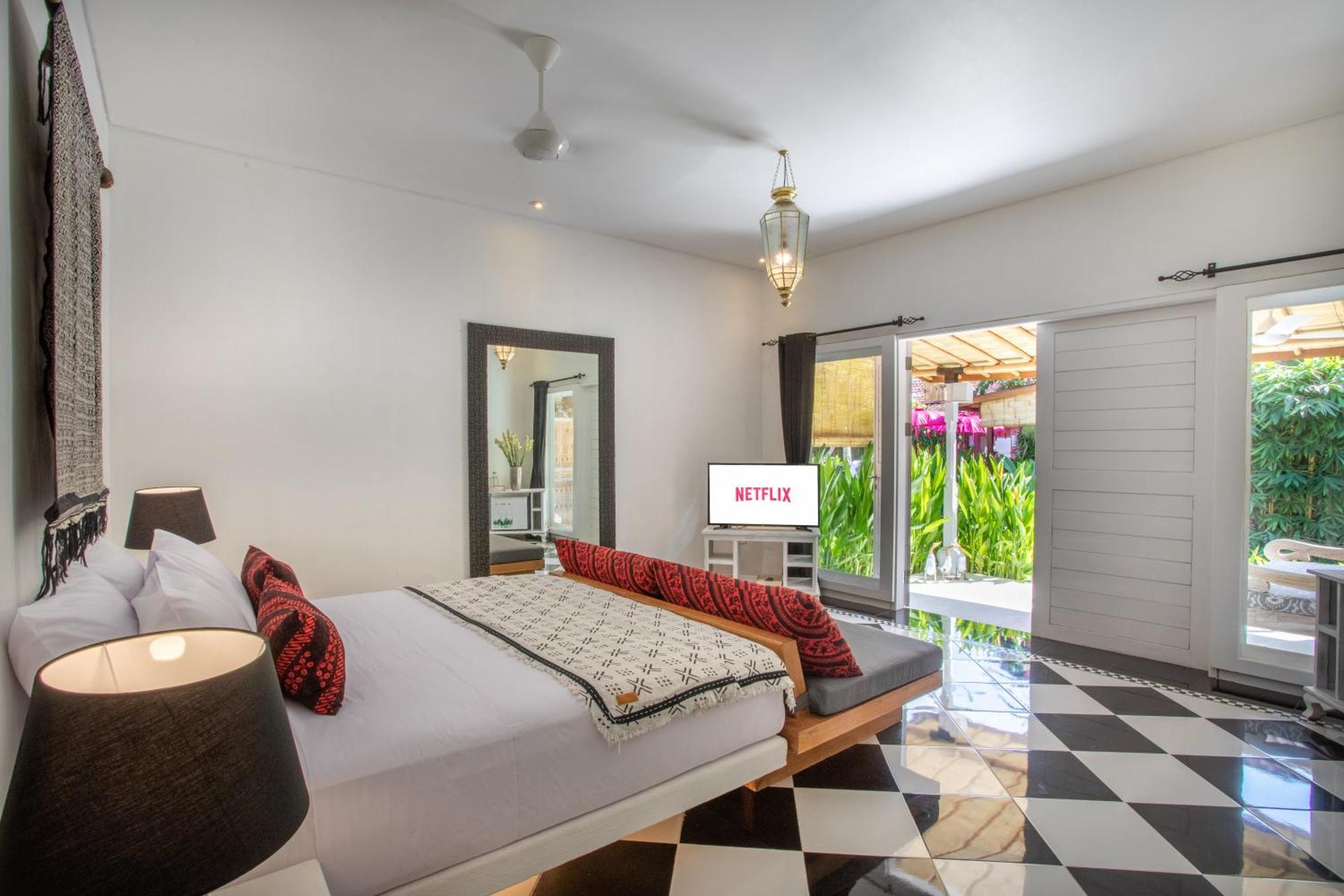Bed and Breakfast Pinkprivate Sanur - For Cool Adults Only Екстер'єр фото